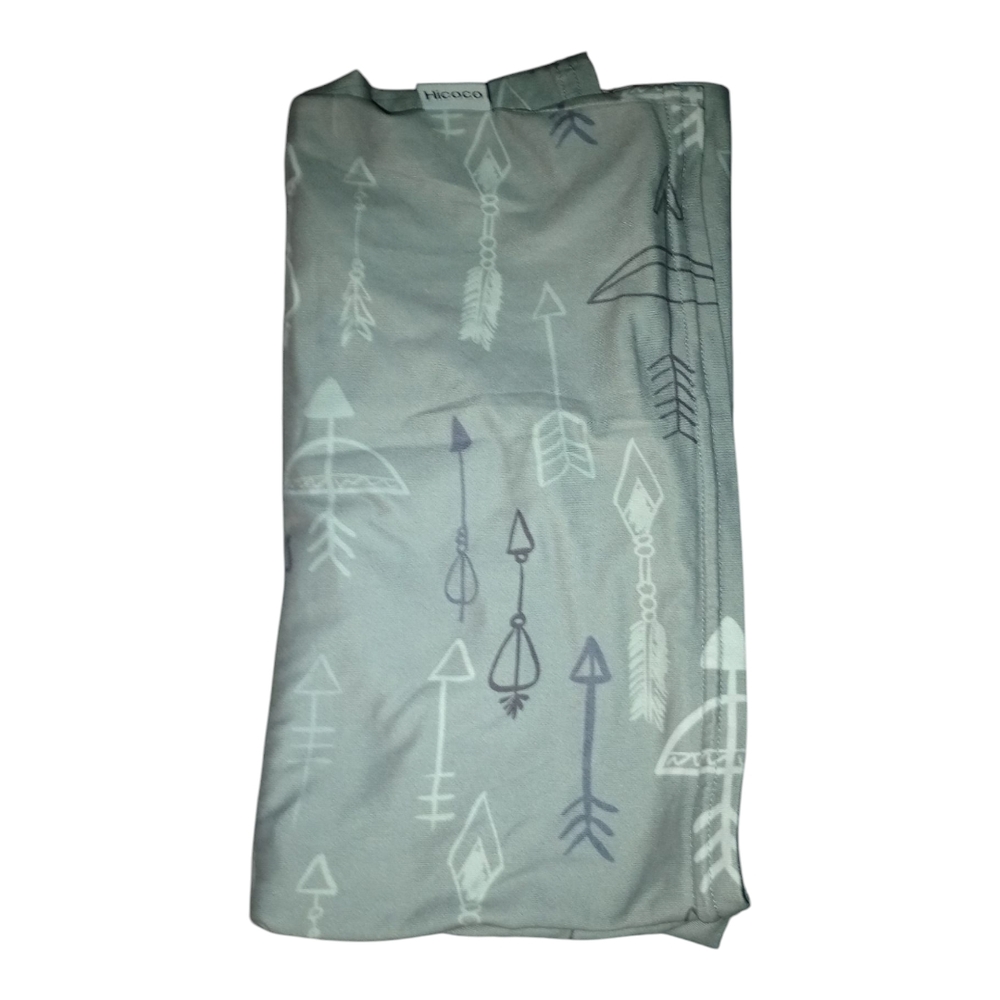 Gray Arrow Print Scarf